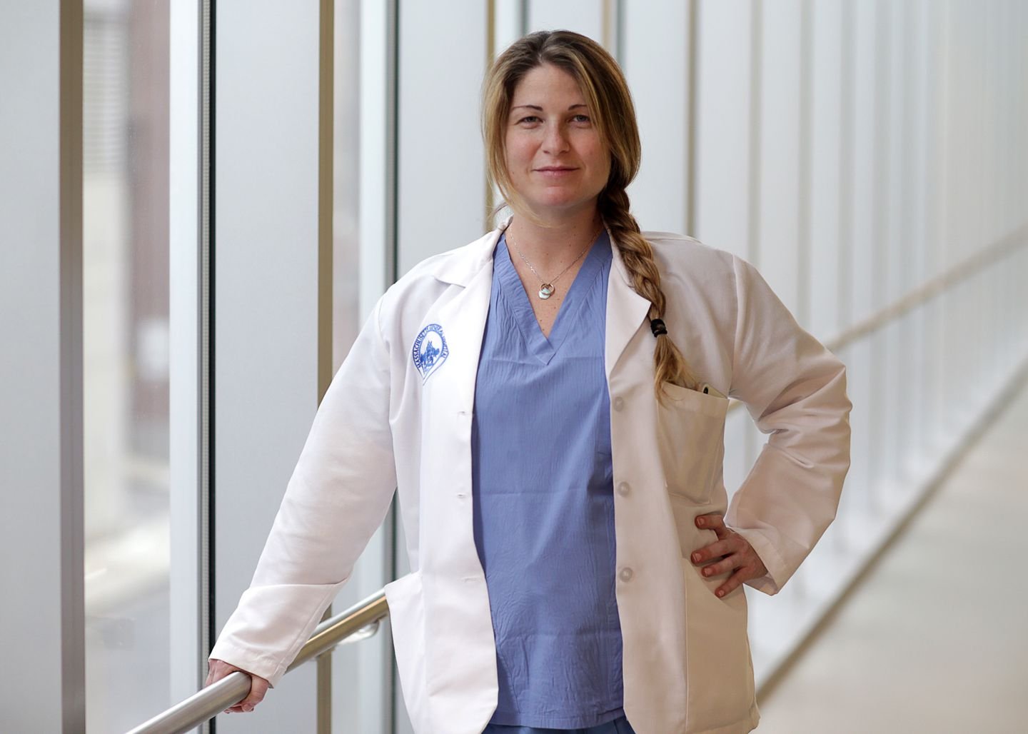 Long hours, short leaves force moms to reconsider jobs as surgeons ...