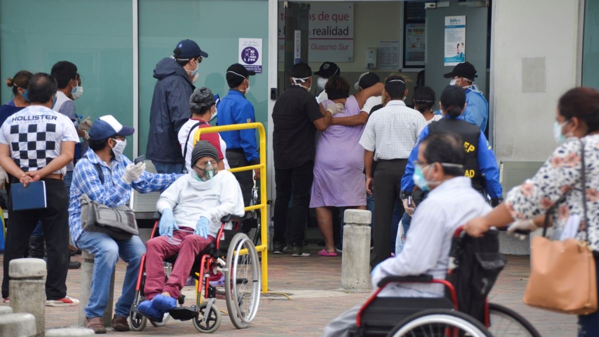 Médico en Guayaquil, Ecuador: “La situación en los hospitales está ...