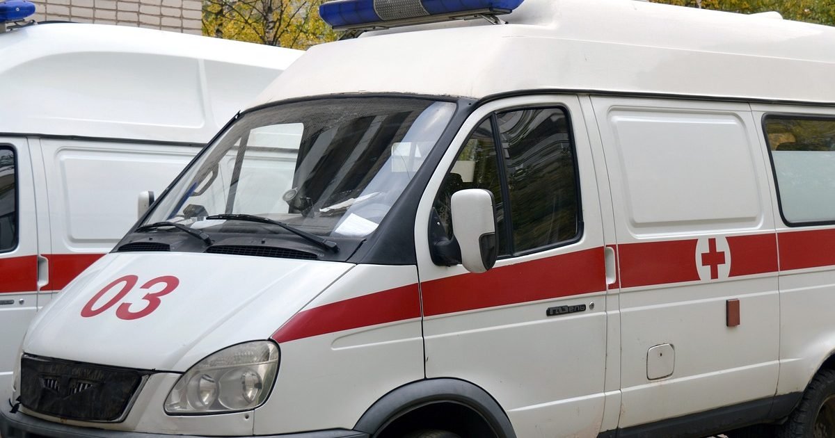 ambulance 1005433 1280 e1585773005304.jpg?resize=1200,630 - Coronavirus: Deux hommes sortent de nouveau sans attestation et caissaillent une ambulance à Nantes