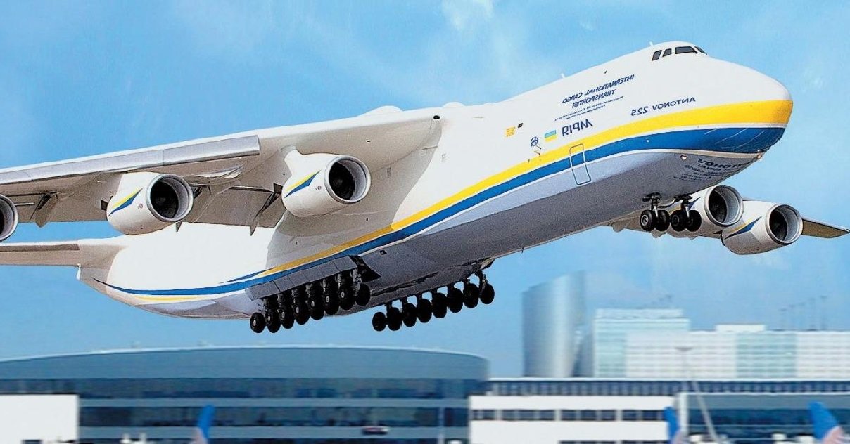 antonov an 225 mriya.jpg?resize=412,275 - La France vient de recevoir 150 tonnes de matériel médical via le plus gros avion du monde