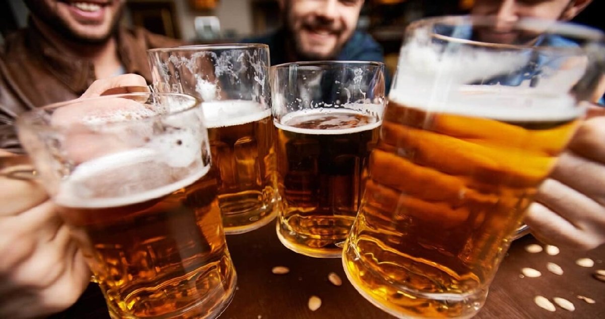 beer.jpg?resize=412,275 - Prohibition: des gens font une soirée dans un bar de Bourg-en-Bresse en plein confinement !