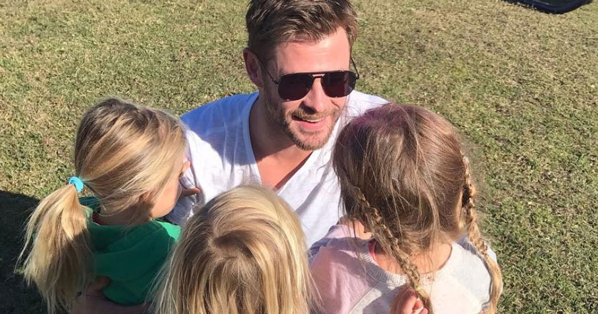 chris hemsworth said he is failing miserably at homeschooling his children.jpg?resize=412,275 - Chris Hemsworth Said He Is 'Failing Miserably' At Homeschooling His Children