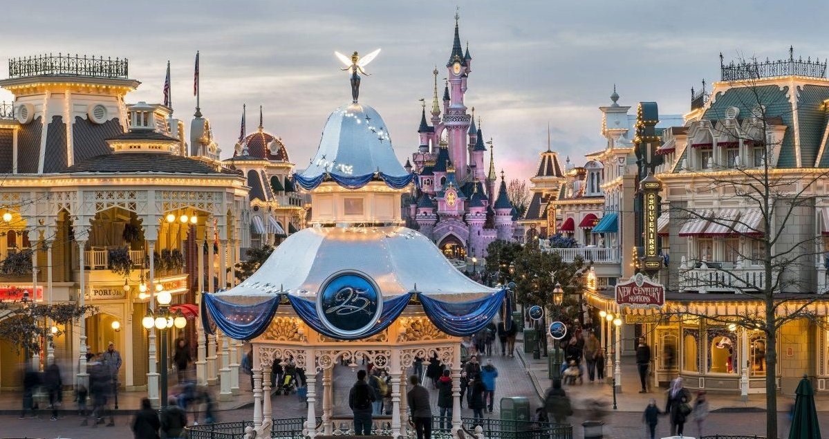 ddn 1.jpg?resize=412,275 - Disneyland: les parcs d'attractions ne rouvriront certainement pas avant 2021 !