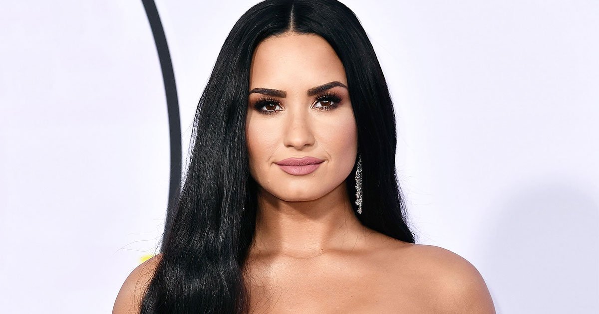 demi lovato revealed she is not in touch with any of her ex boyfriends.jpg?resize=412,275 - Demi Lovato Revealed She Is Not In Touch With Any Of Her Ex-Boyfriends: "If They're An Ex, It's For A Reason"