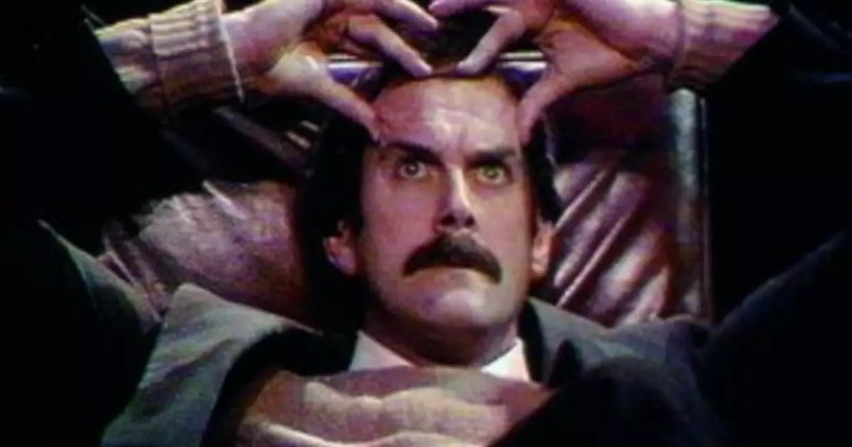 ec8db8eb84a4ec9dbc 4.jpg?resize=1200,630 - 'Monty Python' Legend John Cleese Offers To Destroy Your Enemies For $306 Via Video Message