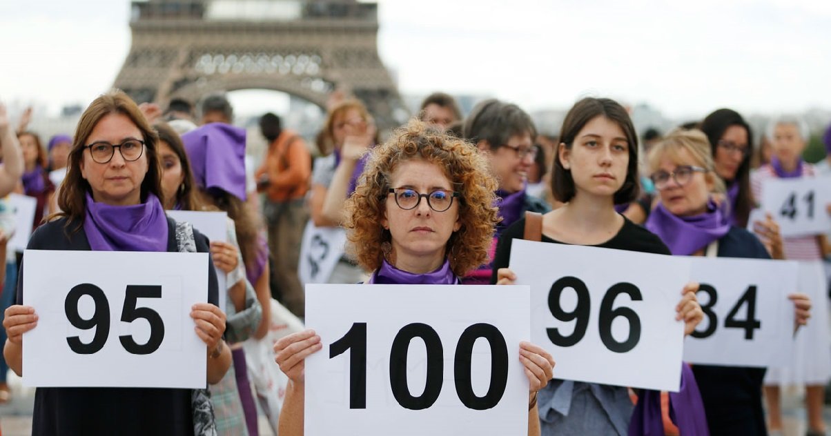 feminicide.jpg?resize=412,275 - Féminicide: une femme a été tuée à coups de couteau par son ex-petit ami...