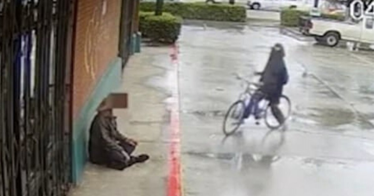 fire5.png?resize=412,232 - 45-Year-Old Man Arrested For Dousing A Homeless Man In A Flammable Liquid Before Setting Him On Fire