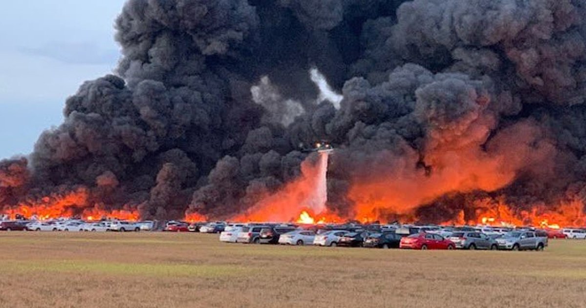 gssd.jpg?resize=1200,630 - Southwest Florida Airport Caught A Massive Fire That Damaged 3,500 Rental Vehicles
