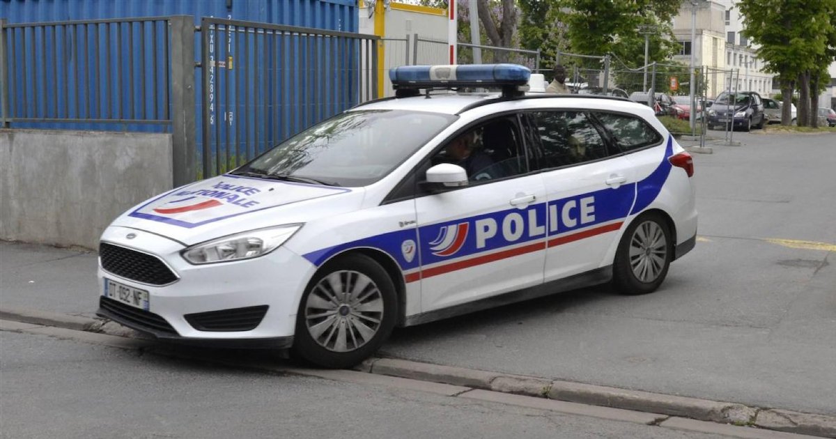 police.png?resize=1200,630 - Accident à Villeneuve-la-Garenne : Le motard blessé après une collision avec une voiture de police a porté plainte