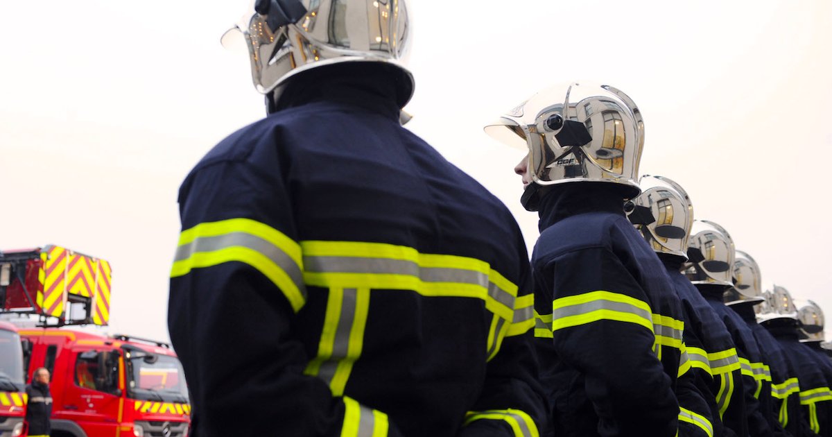 pompiers 1.png?resize=1200,630 - Moselle : 25 pompiers ont été suspendus parce qu’ils portaient une barbe ou une moustache