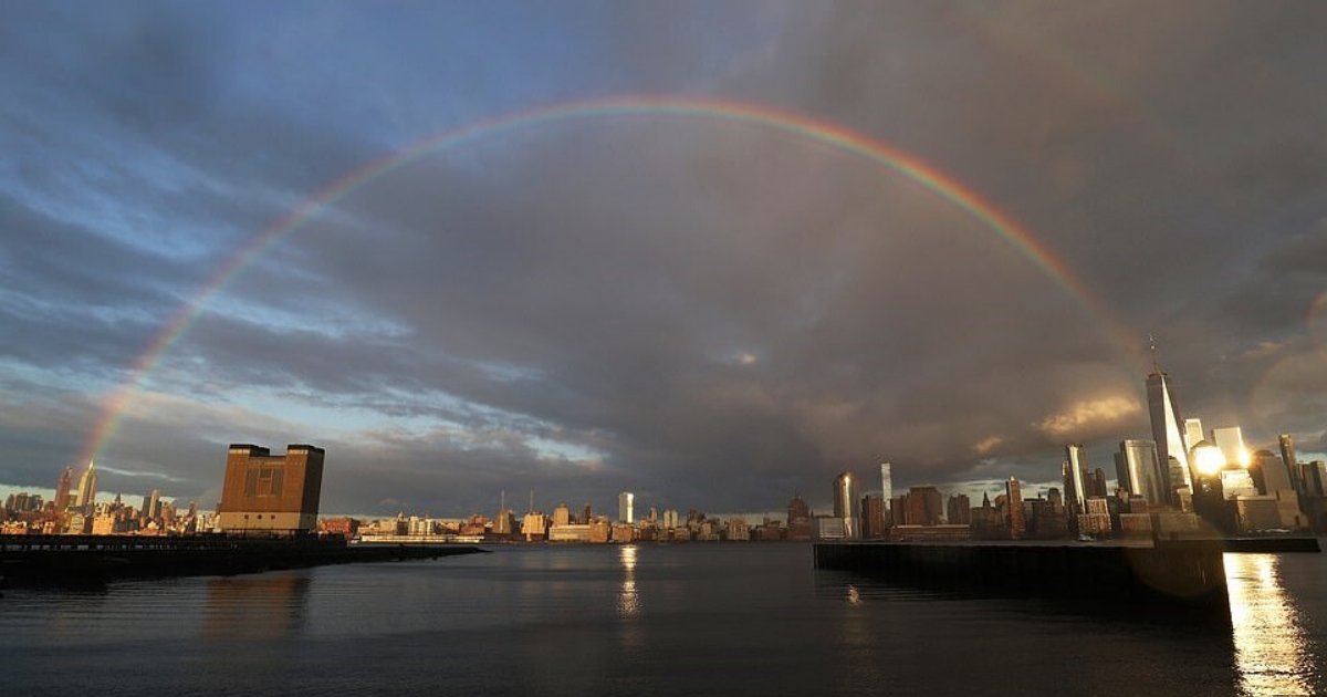 rainbow6.png?resize=1200,630 - Rainbow Appeared Over New York City Hours After Gov. Cuomo Said The Worst Of Coronavirus Outbreak Could Be Over