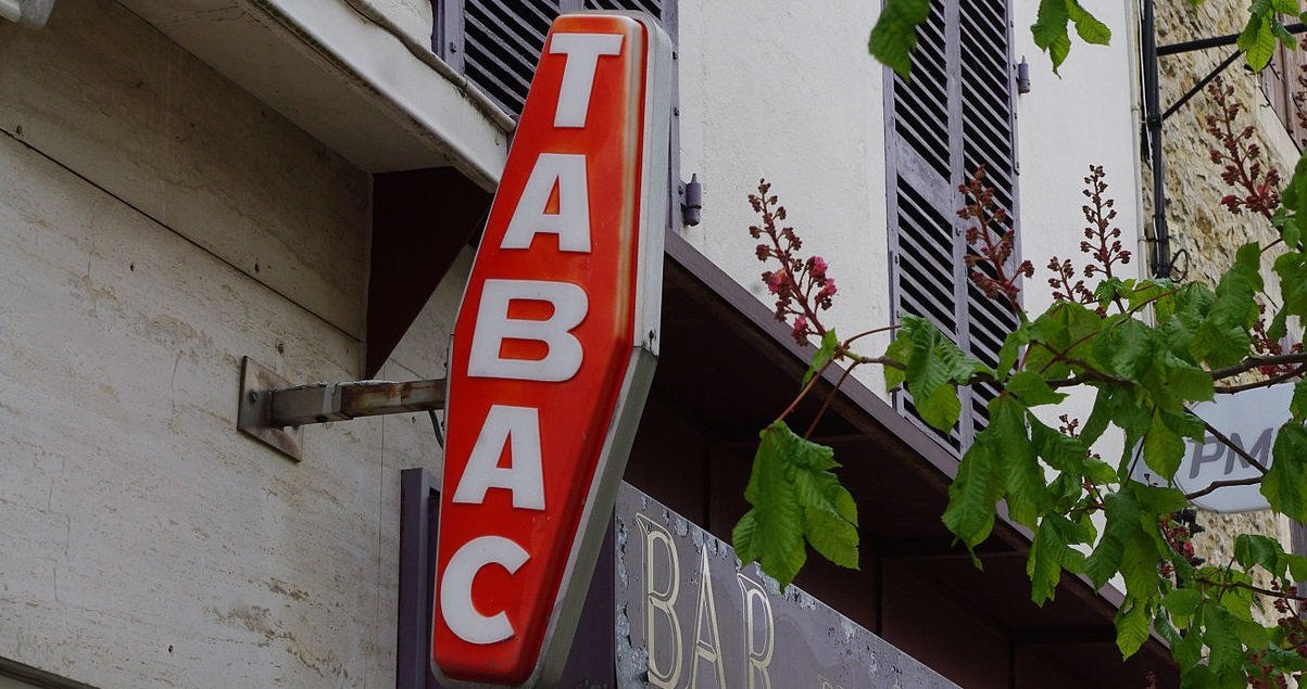 tabac.jpg?resize=412,232 - Les buralistes vont vendre des masques de protection pour préparer le déconfinement