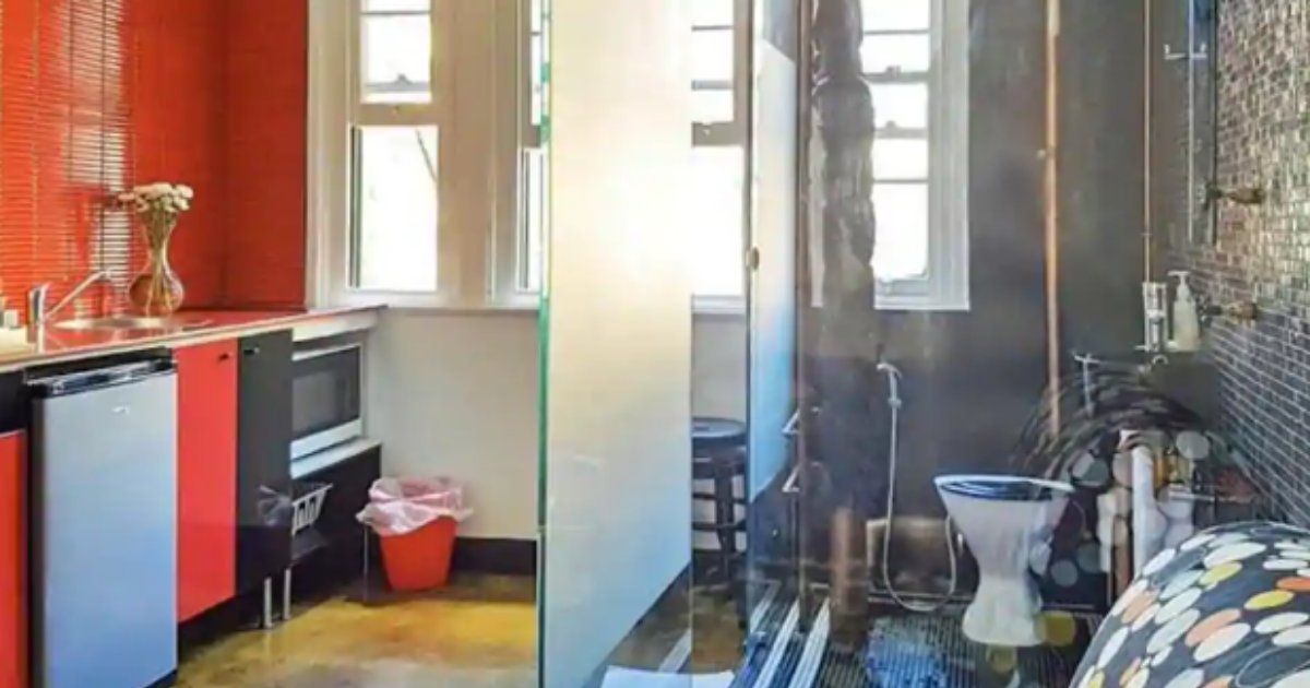 1 17.png?resize=412,275 - Kitchen In Toilet Or Toilet In Kitchen? Netizens Are Confused About This Bizzare Home