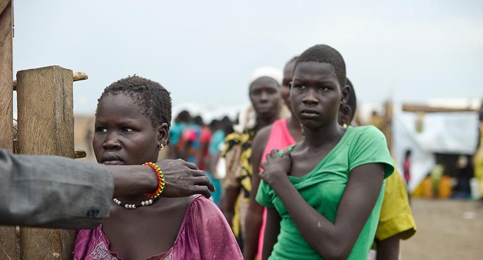 Sudán prohíbe la mutilación genital femenina, imponiendo penas de ...