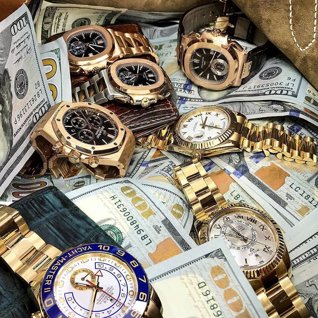 I have a bag full of watches & money and I don