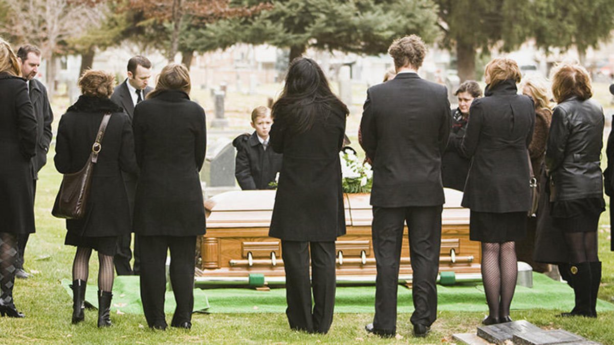 Funeral Etiquette - Legacy.com