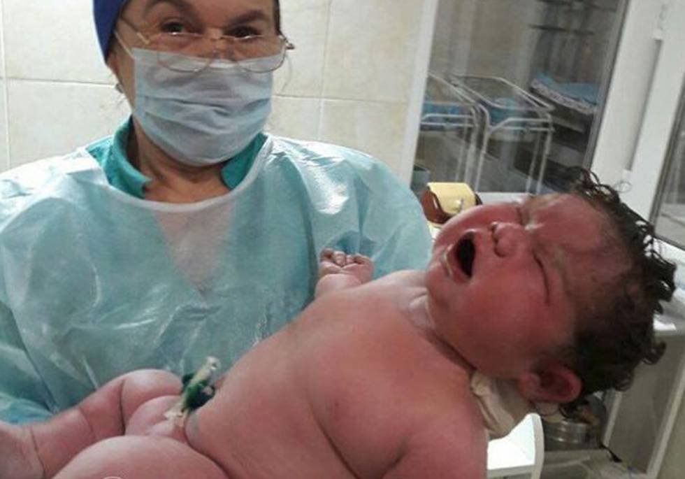 Nace una bebé gigante de 6,3 kilos en el sur de Rusia | Mamás y ...