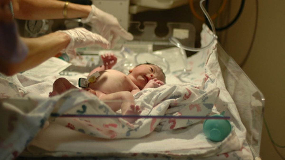 Antes de morir, una enferma afirmó que intercambió 5.000 bebés por ...