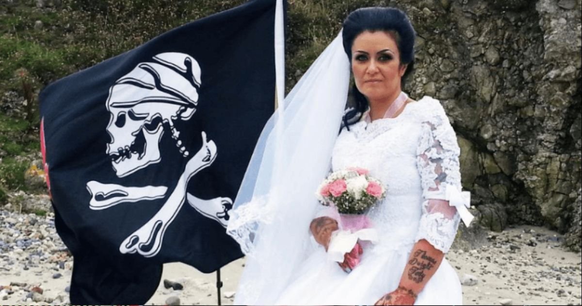 diseno sin titulo 15.jpg?resize=412,232 - Mujer Que Se Casó Con Un Fantasma Pirata De 300 Años Dice Que Su Matrimonio Ha Terminado