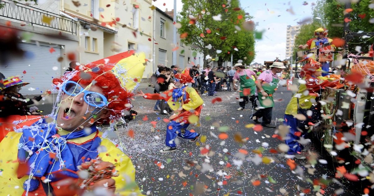 fetes.jpg?resize=412,275 - Coronavirus: un premier pays d'Europe vient de décréter la fin de l'épidémie sur son sol