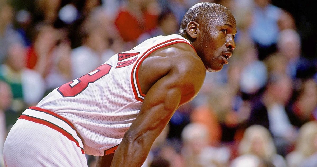 mj23.jpg?resize=412,275 - Record: une paire de baskets, portée par Michael Jordan a été vendu pour un prix fou !