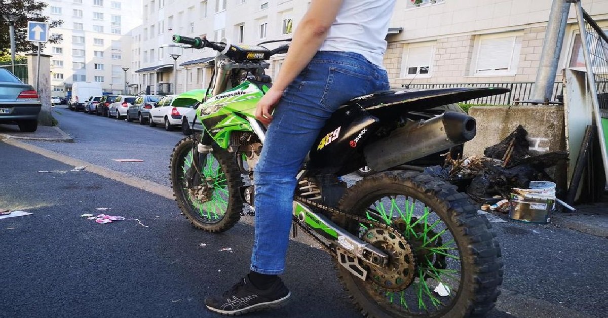 moto 1.jpg?resize=412,275 - Nantes: un jeune homme de 17 ans s'est tué en moto dans le quartier de la Bottière