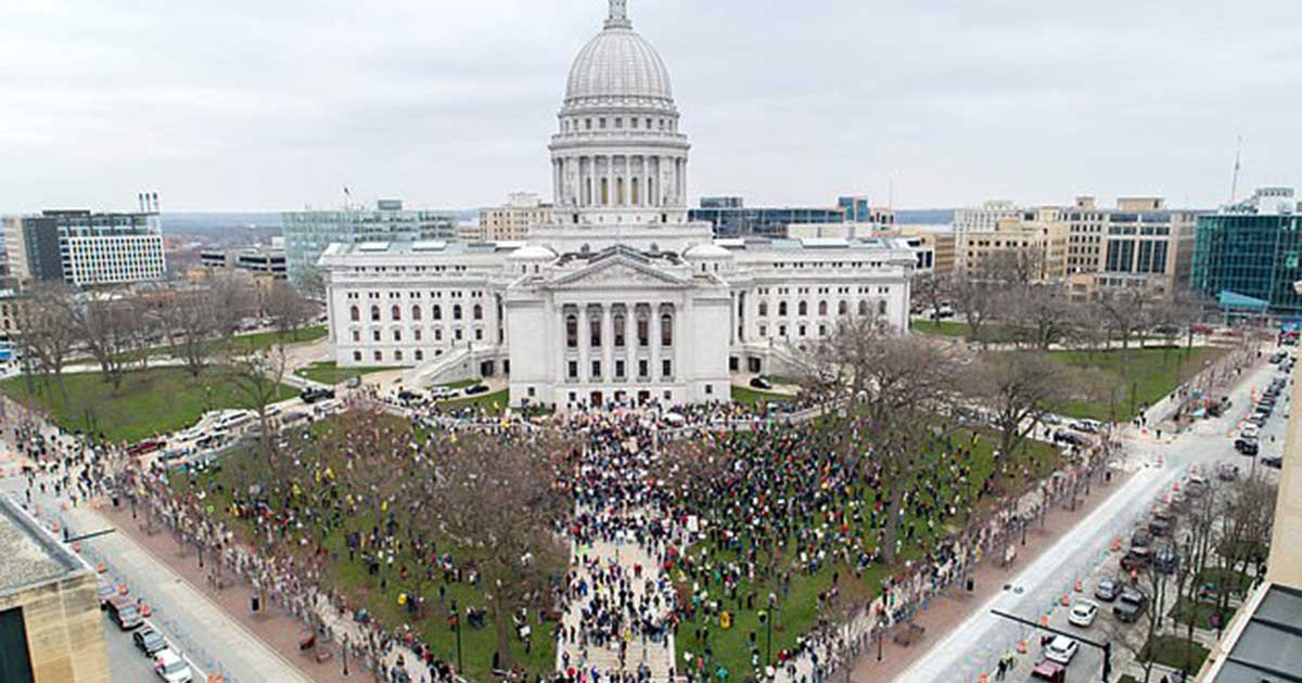reuters 8.jpg?resize=412,232 - 72 People In Wisconsin Tested Positive For COVID-19 After Attending A “Large Gathering”