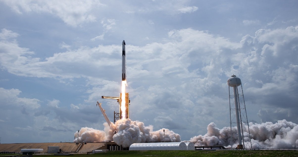 spacex 1.jpg?resize=412,275 - SpaceX: lancement réussi pour sa fusée Falcon 9 et ses deux astronautes