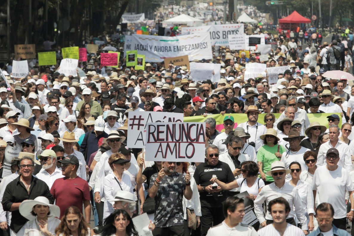 México: Miles de inconformes protestan en contra de López Obrador