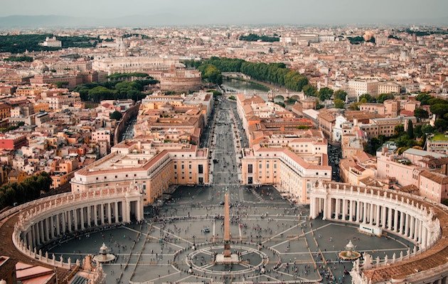 Está el Vaticano en bancarrota? - Protestante digital