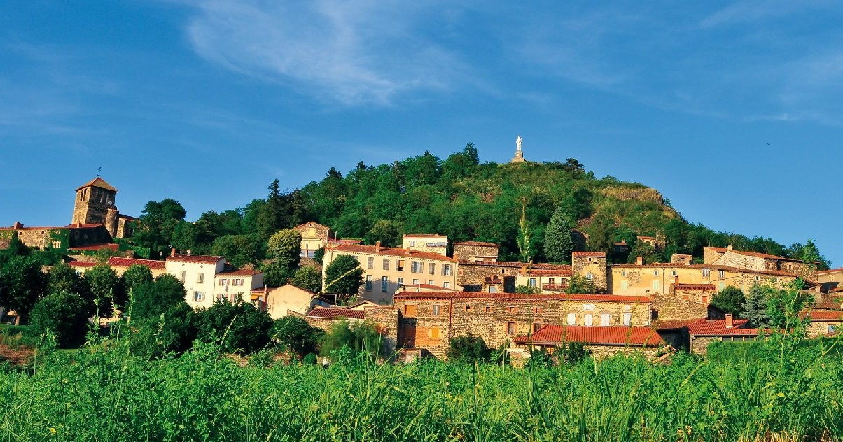 4 5.jpg?resize=412,275 - Découvrez les 10 plus beaux villages d'Auvergne à visiter au moins une fois dans sa vie