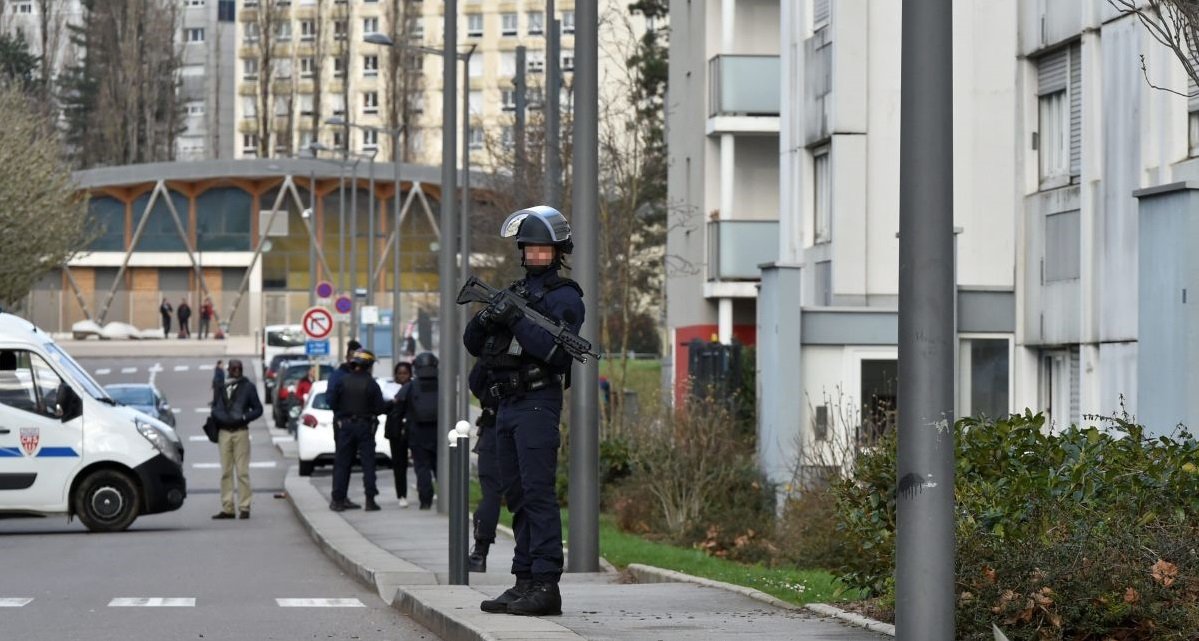 besancon 1.jpg?resize=412,275 - Besançon: suite aux fusillades liées au trafic de drogue, une opération policière a eu lieu dans le quartier de Planoise