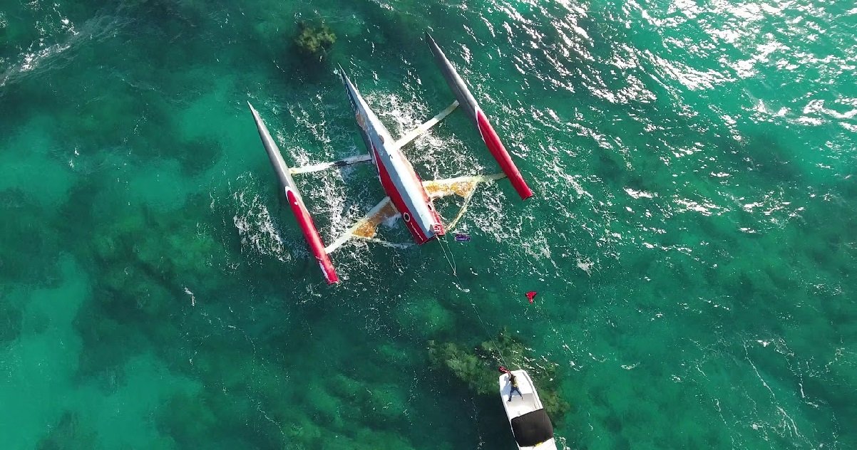 cata.jpg?resize=412,275 - Naufrage: un catamaran qui a chaviré il y a trois ans au large du Portugal a été retrouvé... aux Bahamas