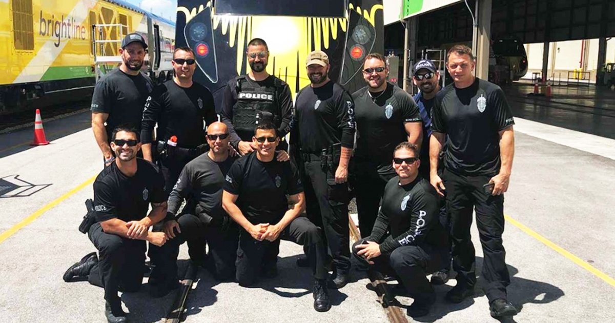 dsfdasfds.jpg?resize=412,232 - 10 SWAT Officers in Florida Quit the Unit Over ‘Political Heat’