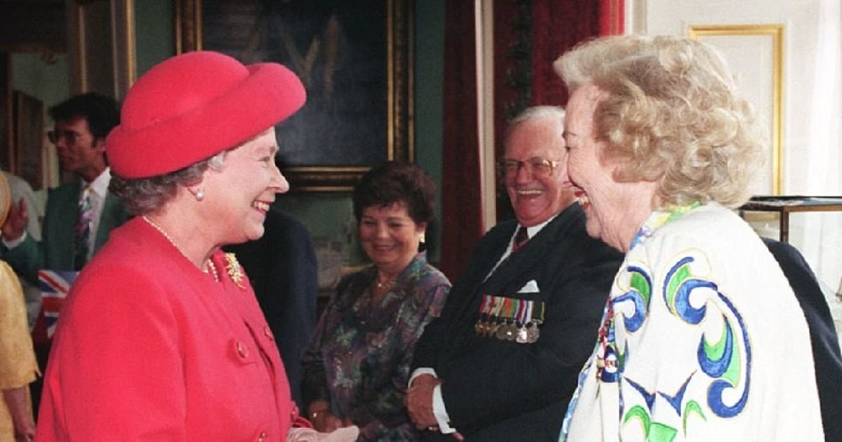 ec8db8eb84ac 2 14.jpg?resize=1200,630 - Queen Elizabeth Distraught Over Dame Vera Lynn's Passing, Reports Say