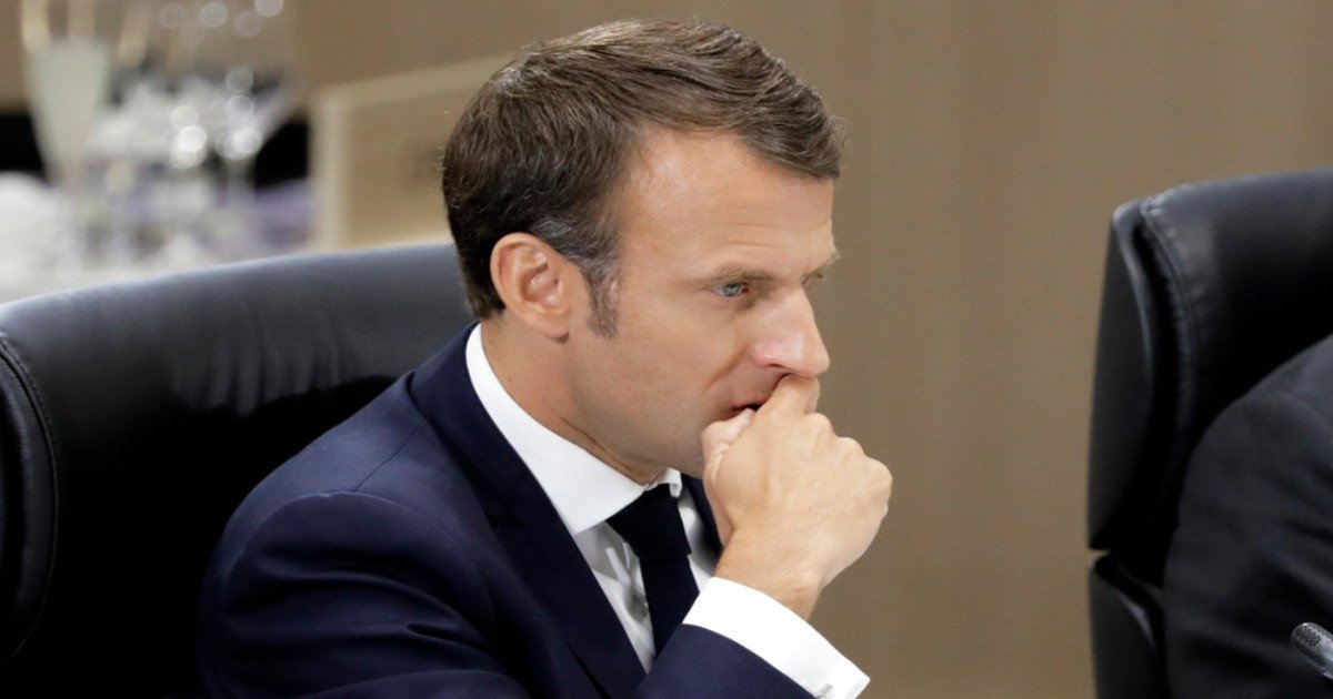 ec8db8eb84ac 4 22.jpg?resize=412,275 - Emmanuel Macron Suffers Humiliating Election Defeat To Socialists