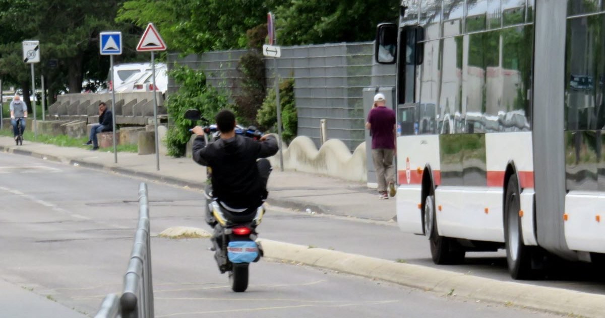 le progres 3 e1593170547159.jpg?resize=1200,630 - Le motard suspecté d'avoir pris la fuite après avoir percuté un enfant s'est rendu à la police