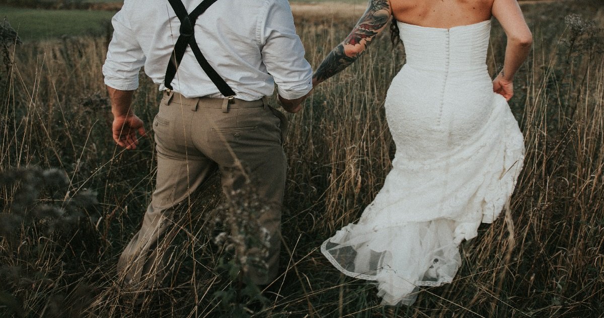 mariage.jpg?resize=412,275 - Découvrez les plus belles robes de mariée bohèmes de cette année 2020