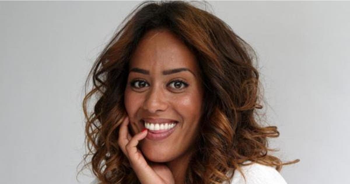 maxresdefault 151260 20190223 0148 e1592261005216.jpg?resize=412,232 - Pour ses cinq ans de mariage, Amel Bent a partagé des photos de son mariage