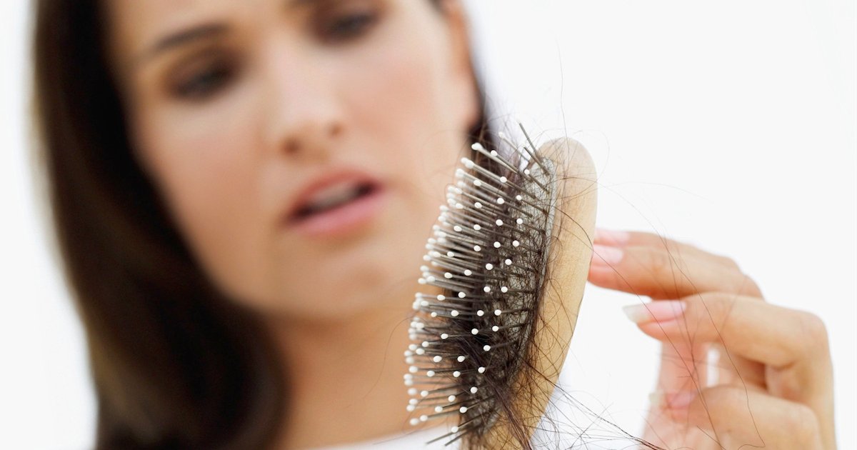 perte de cheveux.png?resize=1200,630 - 10 conseils pour lutter efficacement contre la chute des cheveux