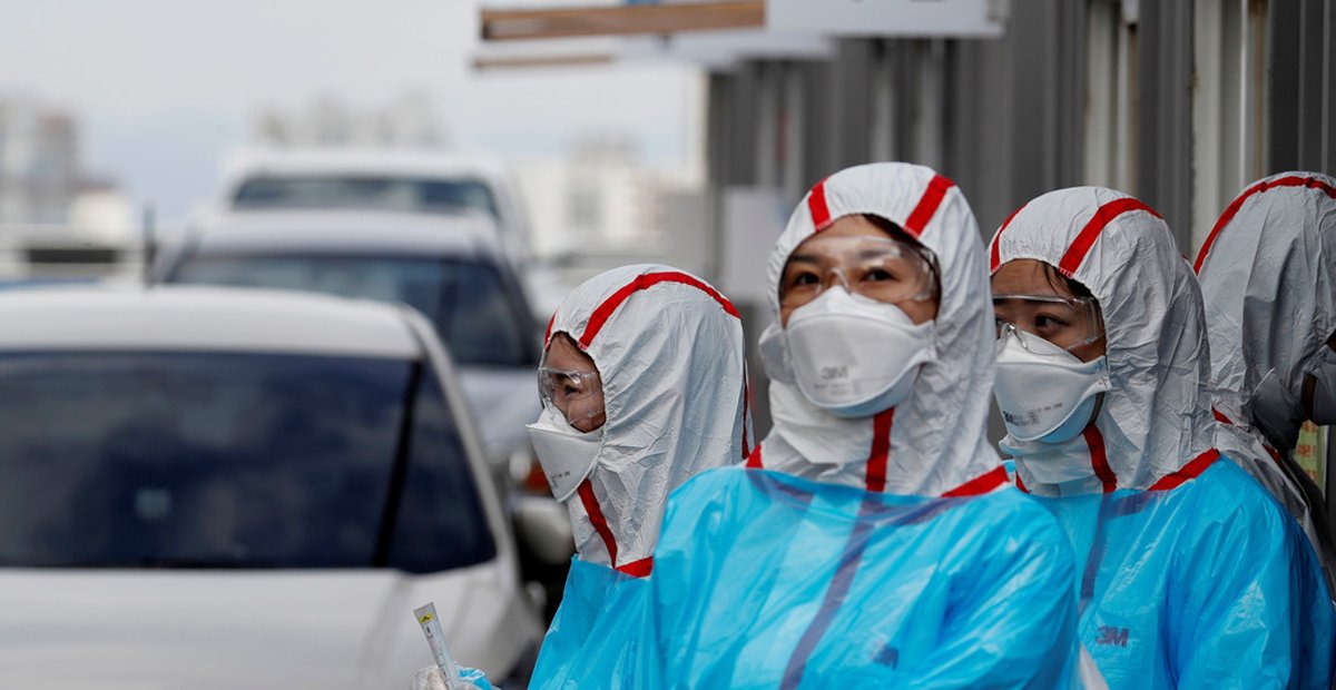 1 28.jpg?resize=1200,630 - El Coronavirus Que Se Propaga Ahora En Corea Del Sur Es 6 Veces Más Infeccioso Que El Virus Original