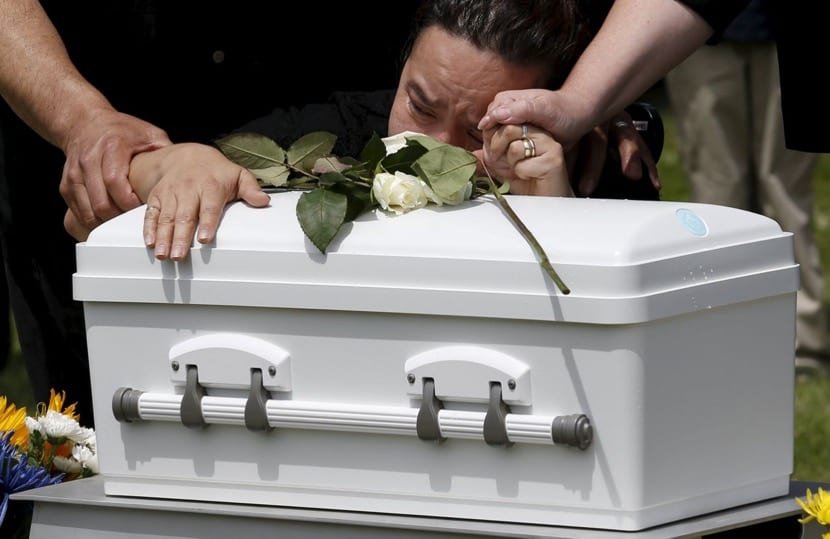 Realizar un funeral después de la muerte fetal, ¿es buena idea?