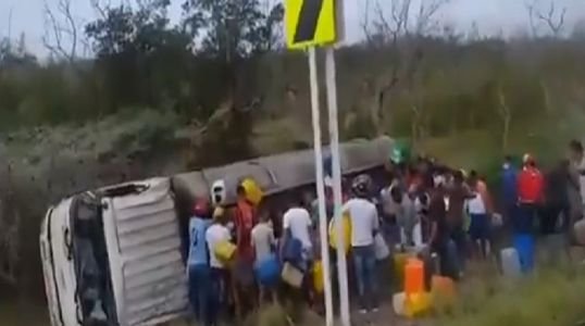 Tasajera Colombia: video explosión de camión cisterna que deja ...