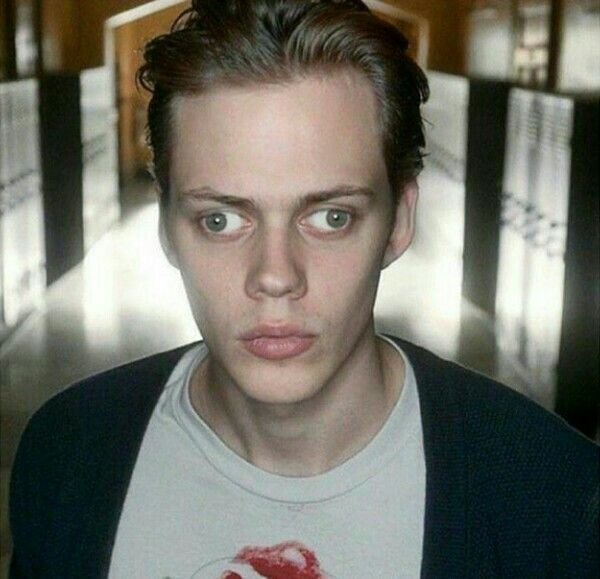 Bill Skarsgard’s Eyes Give Fellow IT Movie Costar A Scare Of A Lifetime