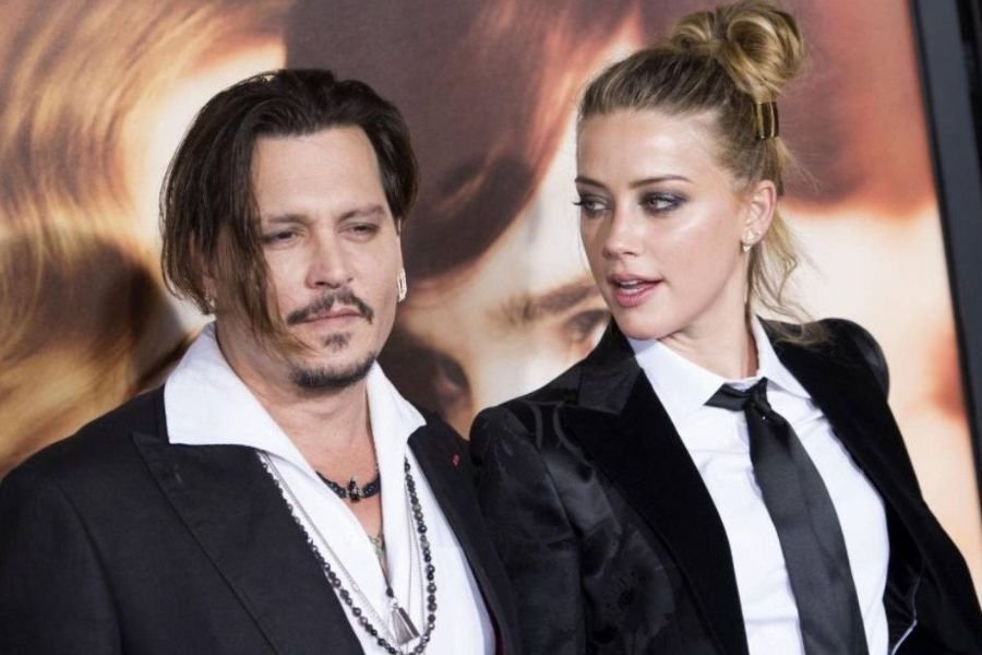 Johnny Depp dice que Amber Heard lo golpeó tras enterarse de sus ...