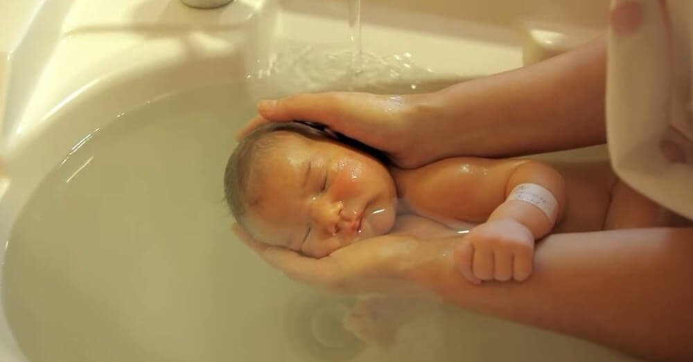 Baby Bath Spa, el maravilloso baño relajante para recién nacidos