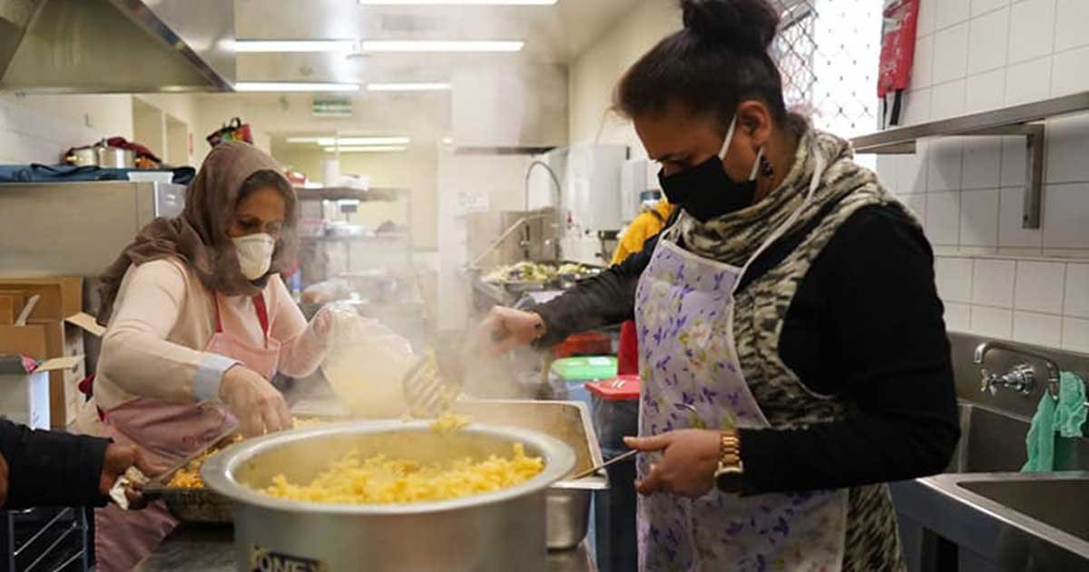 5 55.jpg?resize=412,275 - Women Volunteered To Cook Free Meals During Melbourne’s Second Lockdown
