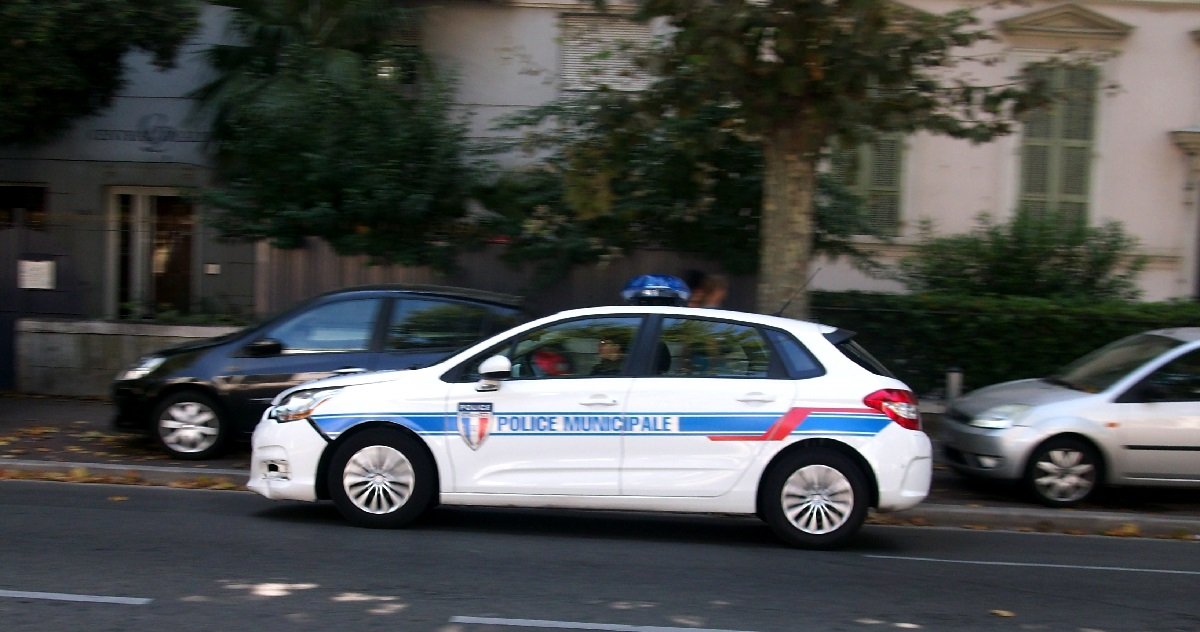 police nice.jpg?resize=412,275 - Nice: quatre policiers ont été violemment agressés lors de l'interpellation d'un conducteur