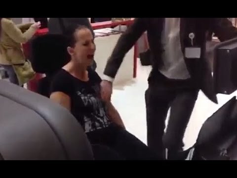 Horrific moment woman breaks leg whilst doing leg press - YouTube