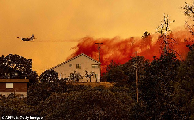 The Californian wildfires have already destroyed 700 buildings and claimed six lives